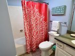Full 2nd Bathroom - Tub/Shower